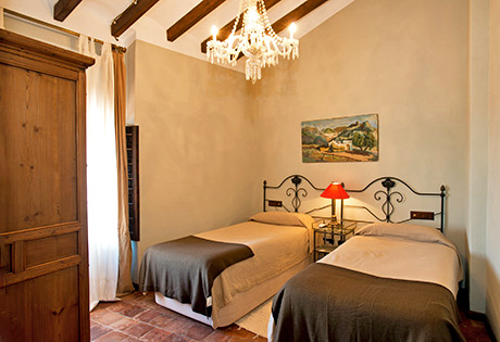 Townhouse in Gaucín to rent double bedroom