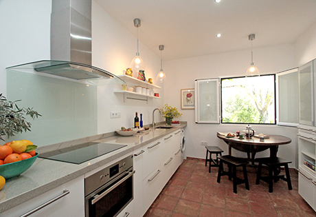 Holiday villa to rent in Ronda kitchen