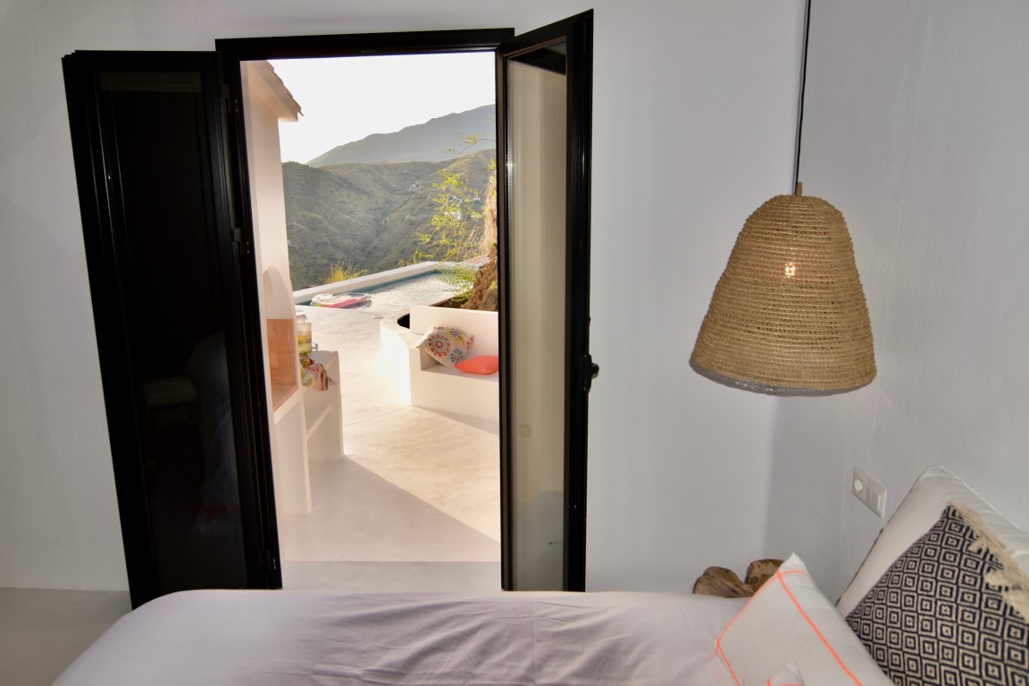 DSC_0701 (Medium) DSC_0701 (Medium)