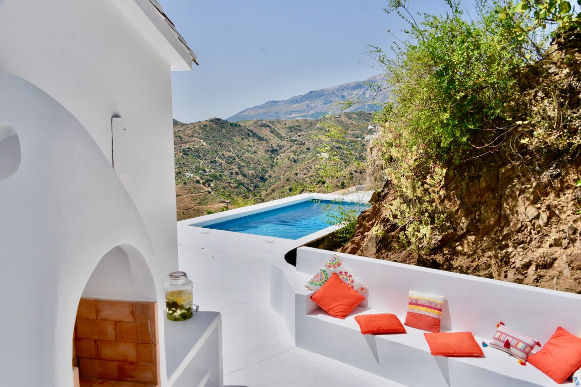 ZX22 Wonderful luxury – 20 minutes from the beach