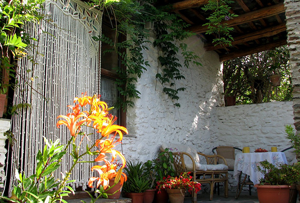 ZA28 Charming little house to rent in Mecina
