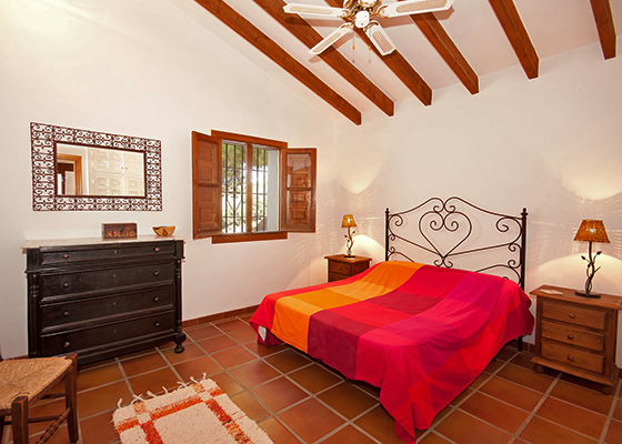 Rental holiday villa in Cómpeta main bedroom